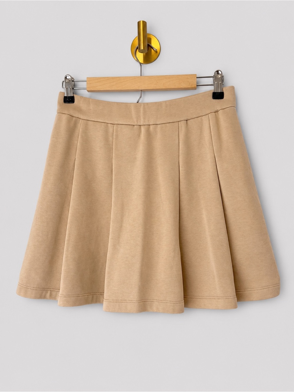 Express Beige Skater Skirt Pleated A-Line Mini Skirt Stretch Knit Casual Classic